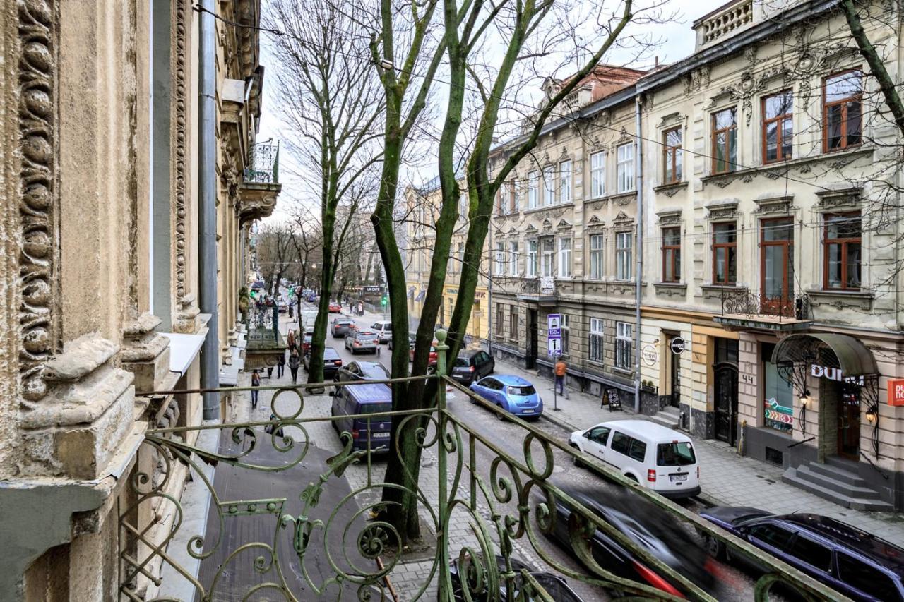 Modern Apartment In The Old City Lemberg Exterior foto